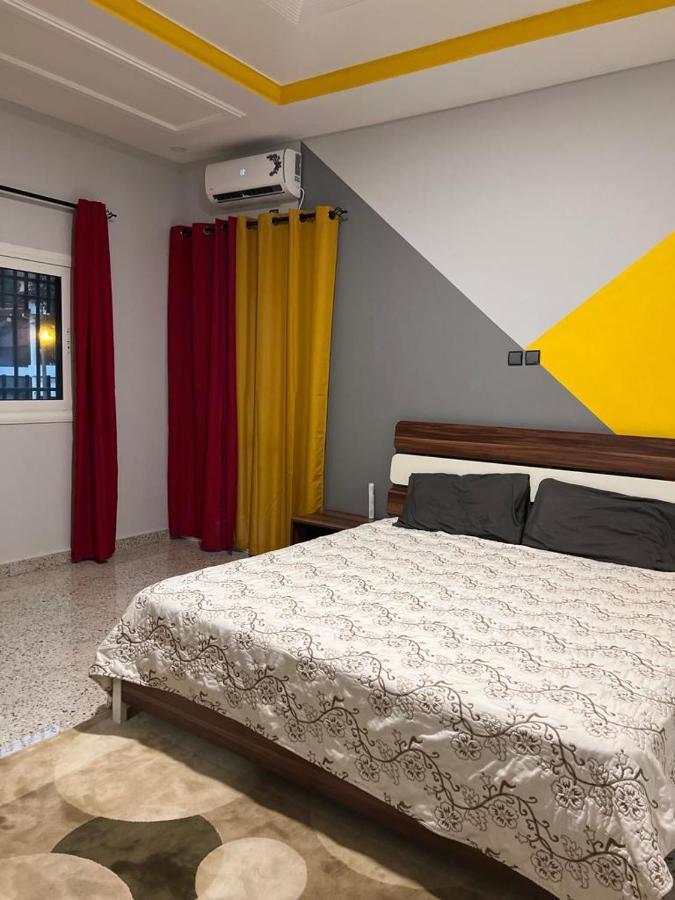 Smb-Gn Residence Lambandji - Electricite Et Wifi H24 Conakry Exteriér fotografie